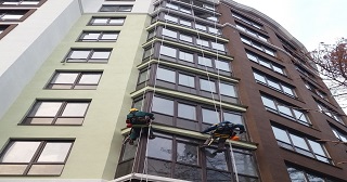 Установка крыши на балкон Выборг цена от 1050 руб. м/2.